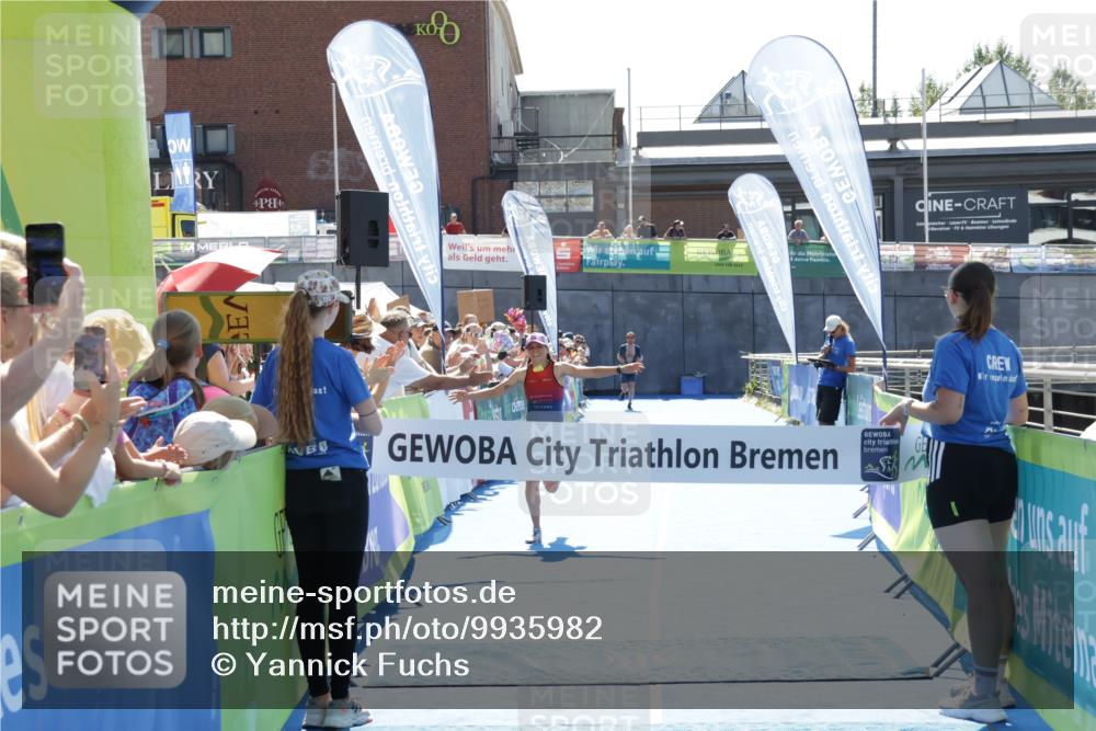 09.08.2026 - GEWOBA Citytriathlon Bremen Yannick Fuchs http://msf.ph/oto/9935982 09.08.2026 14:59:41 Ziel 331 meine-sportfotos.de