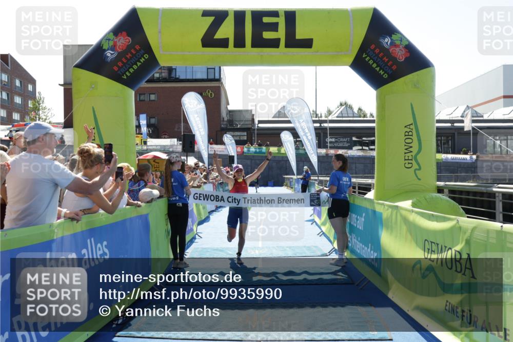 09.08.2026 - GEWOBA Citytriathlon Bremen Yannick Fuchs http://msf.ph/oto/9935990 09.08.2026 14:59:43 Ziel 331 meine-sportfotos.de