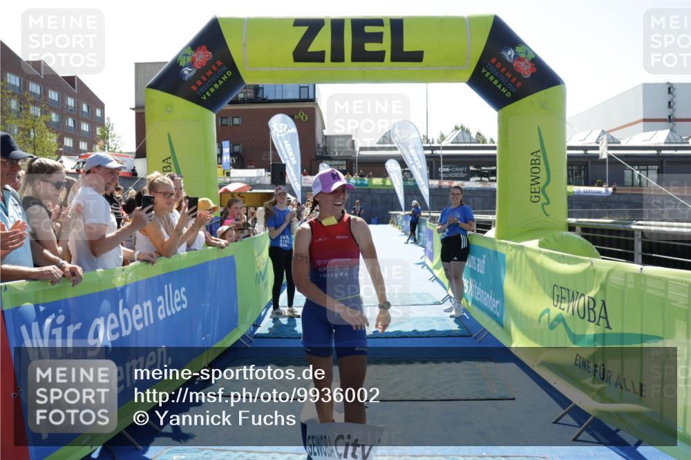 09.08.2026 - GEWOBA Citytriathlon Bremen Yannick Fuchs http://msf.ph/oto/9936002 09.08.2026 14:59:45 Ziel 160, 331 meine-sportfotos.de