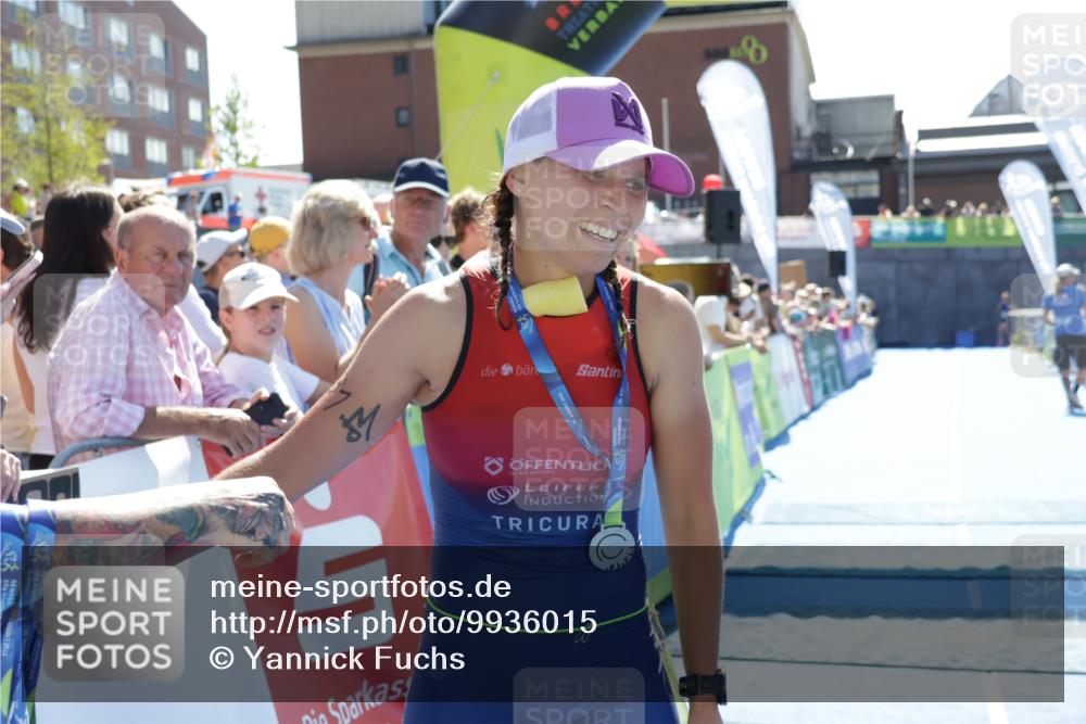 09.08.2026 - GEWOBA Citytriathlon Bremen Yannick Fuchs http://msf.ph/oto/9936015 09.08.2026 15:00:06 Ziel  meine-sportfotos.de