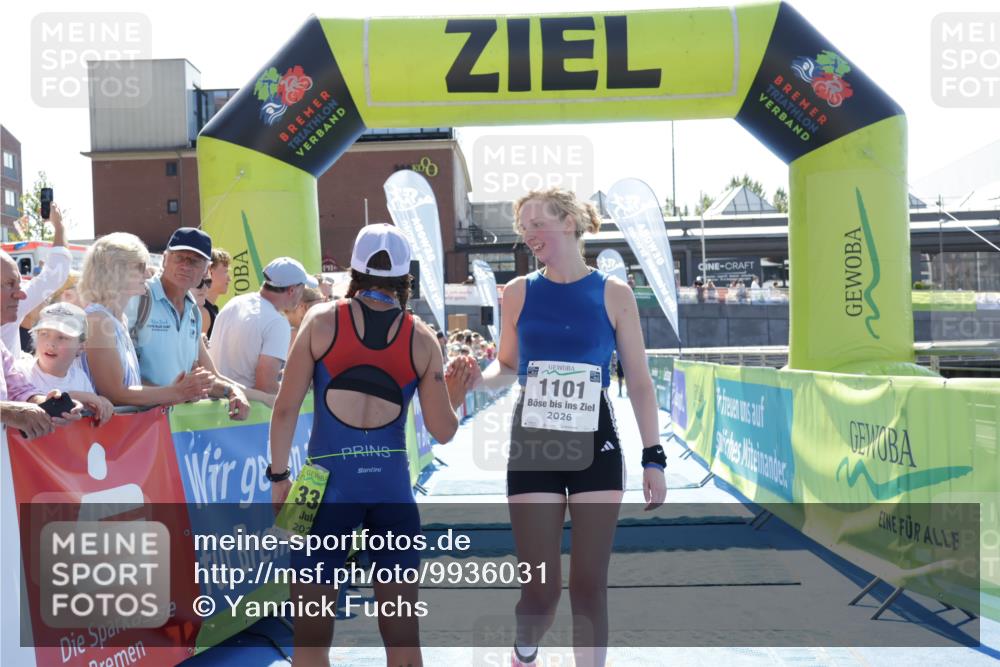 09.08.2026 - GEWOBA Citytriathlon Bremen Yannick Fuchs http://msf.ph/oto/9936031 09.08.2026 15:00:24 Ziel 1101 meine-sportfotos.de