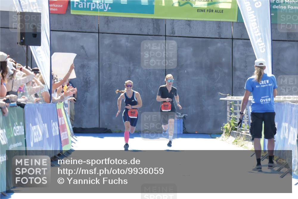 09.08.2026 - GEWOBA Citytriathlon Bremen Yannick Fuchs http://msf.ph/oto/9936059 09.08.2026 15:01:05 Ziel 16 meine-sportfotos.de
