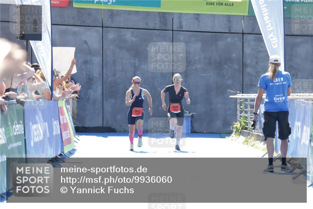09.08.2026 - GEWOBA Citytriathlon Bremen Yannick Fuchs http://msf.ph/oto/9936060 09.08.2026 15:01:05 Ziel 16 meine-sportfotos.de