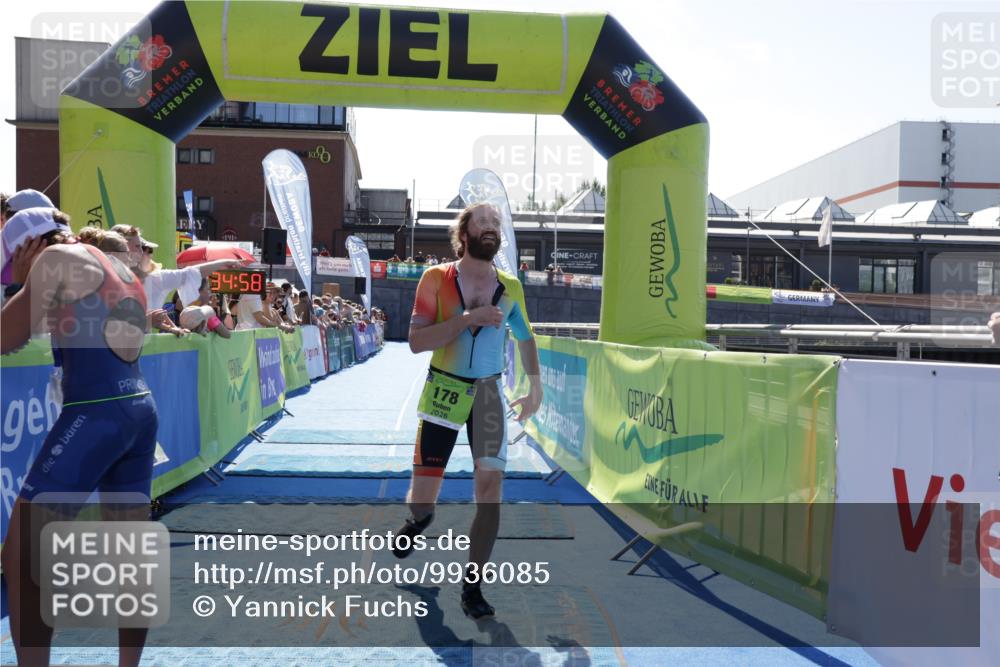 09.08.2026 - GEWOBA Citytriathlon Bremen Yannick Fuchs http://msf.ph/oto/9936085 09.08.2026 15:01:21 Ziel 120, 178 meine-sportfotos.de