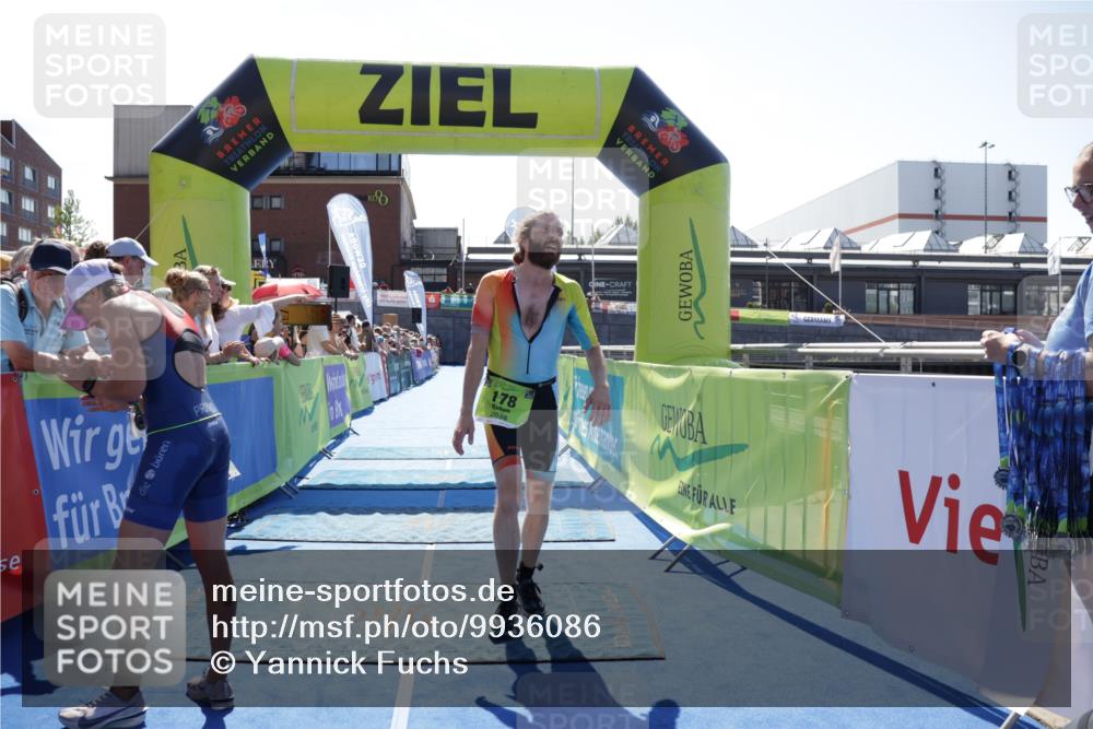 09.08.2026 - GEWOBA Citytriathlon Bremen Yannick Fuchs http://msf.ph/oto/9936086 09.08.2026 15:01:21 Ziel 120, 178 meine-sportfotos.de