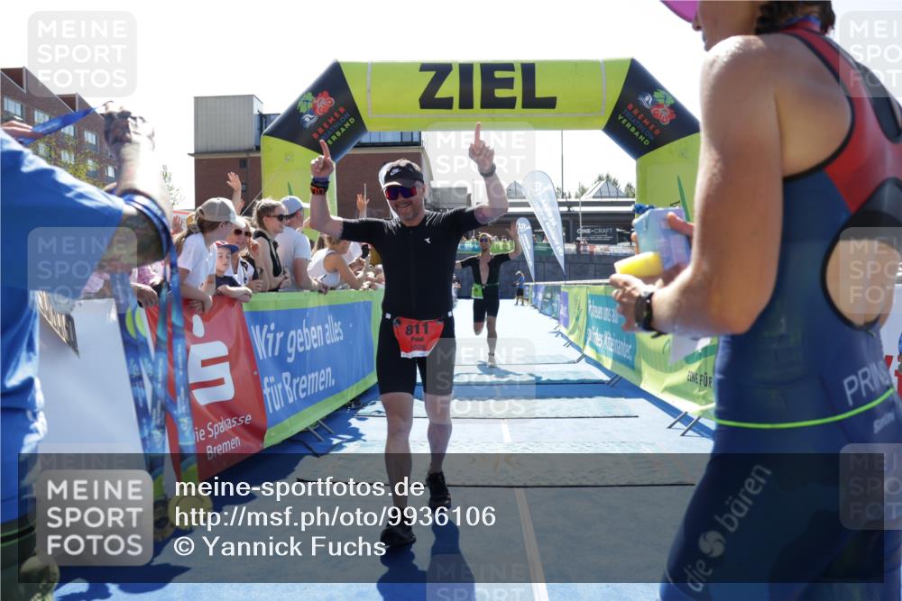 09.08.2026 - GEWOBA Citytriathlon Bremen Yannick Fuchs http://msf.ph/oto/9936106 09.08.2026 15:01:55 Ziel 185 meine-sportfotos.de