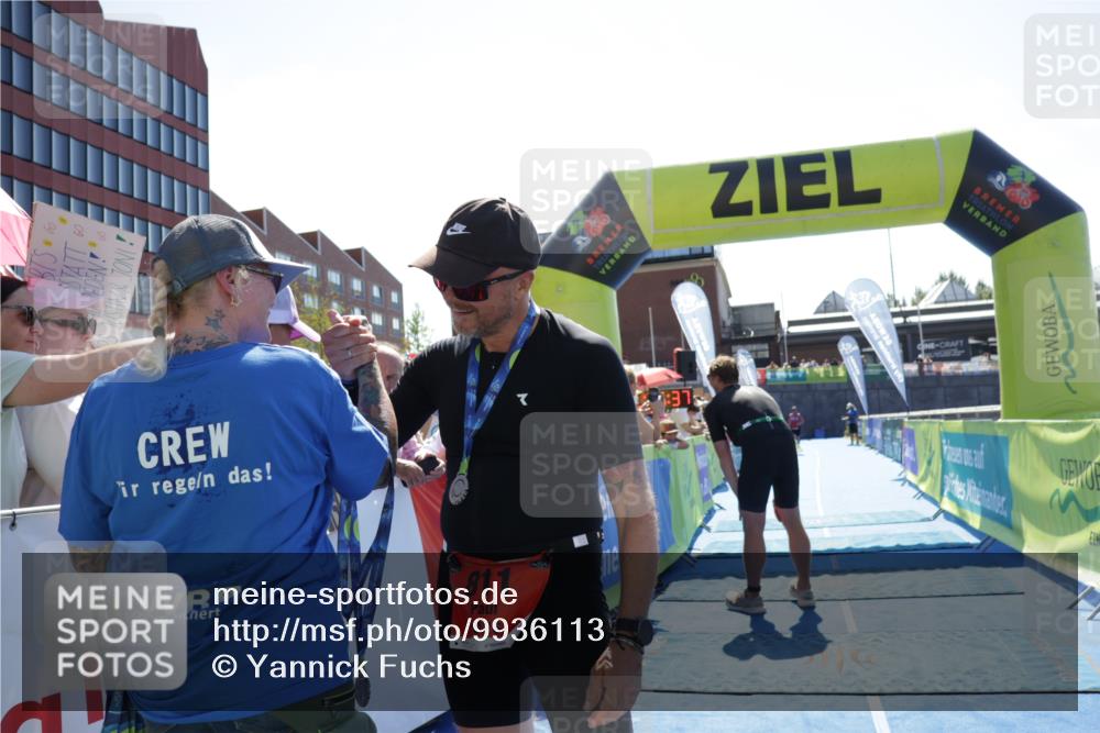09.08.2026 - GEWOBA Citytriathlon Bremen Yannick Fuchs http://msf.ph/oto/9936113 09.08.2026 15:02:00 Ziel 185 meine-sportfotos.de