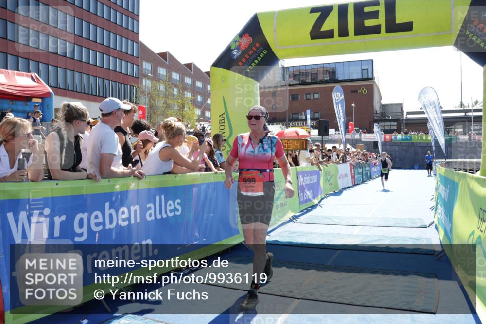 09.08.2026 - GEWOBA Citytriathlon Bremen Yannick Fuchs http://msf.ph/oto/9936119 09.08.2026 15:02:10 Ziel 200, 999 meine-sportfotos.de