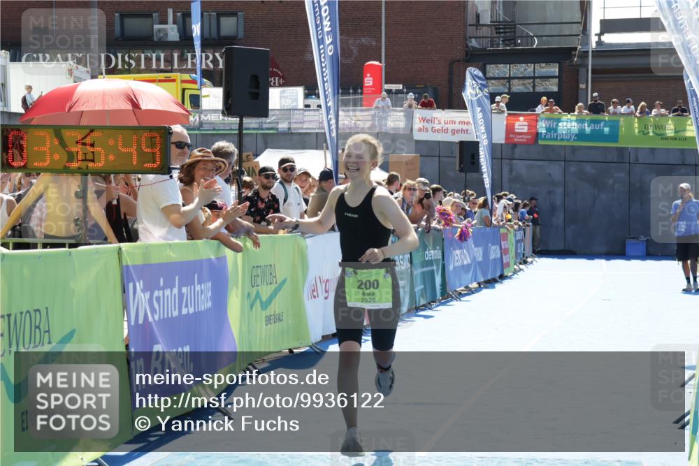 09.08.2026 - GEWOBA Citytriathlon Bremen Yannick Fuchs http://msf.ph/oto/9936122 09.08.2026 15:02:12 Ziel 200, 999 meine-sportfotos.de