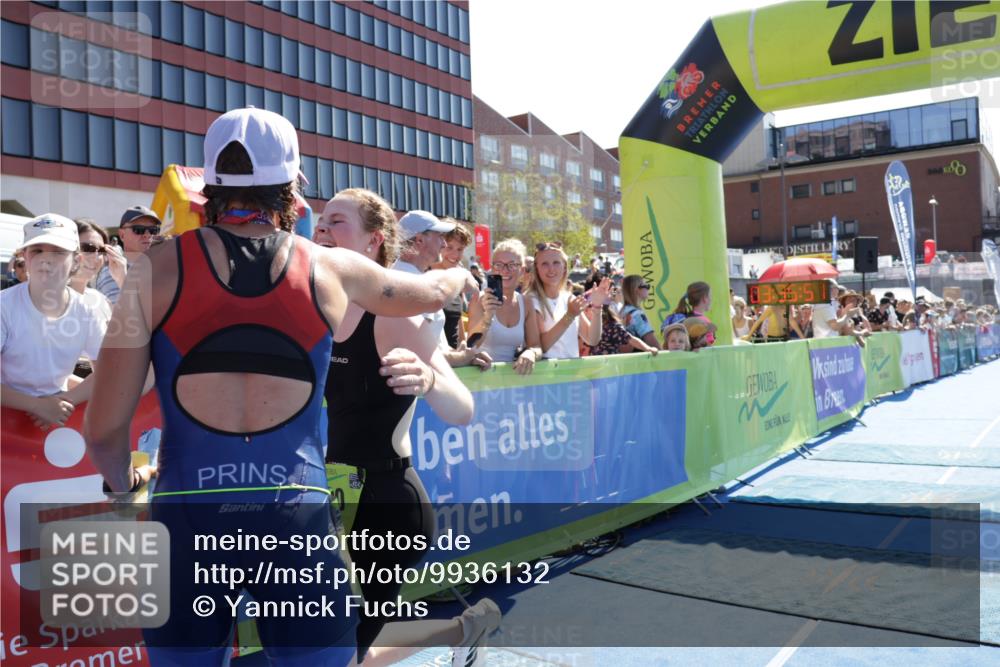 09.08.2026 - GEWOBA Citytriathlon Bremen Yannick Fuchs http://msf.ph/oto/9936132 09.08.2026 15:02:14 Ziel 200 meine-sportfotos.de