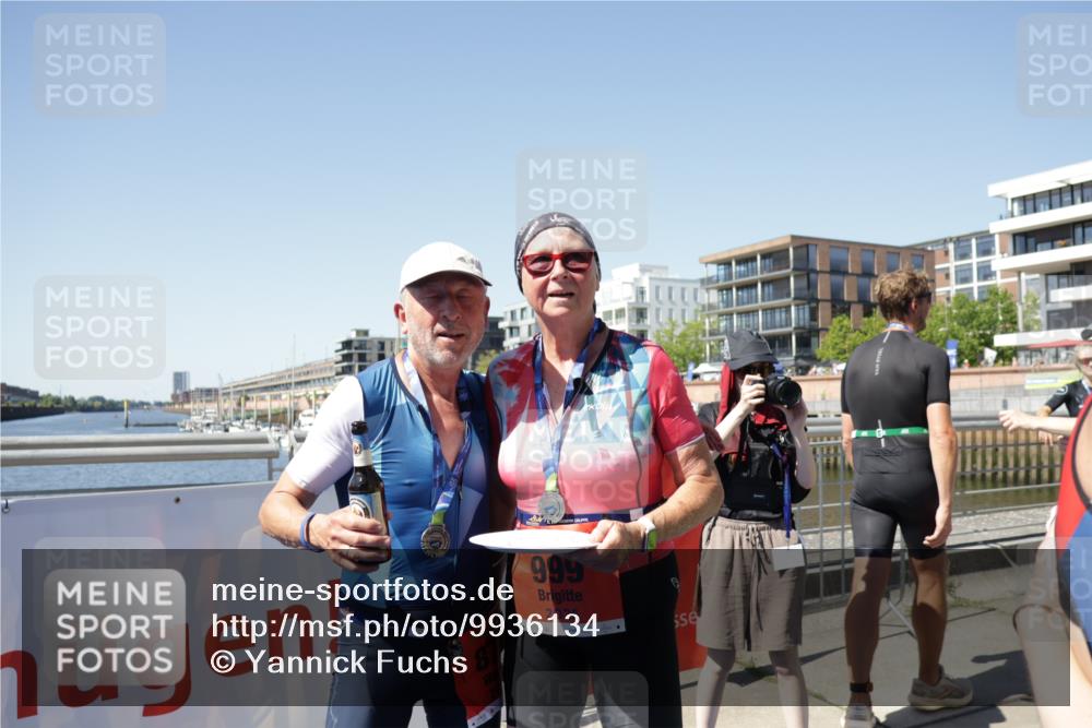 09.08.2026 - GEWOBA Citytriathlon Bremen Yannick Fuchs http://msf.ph/oto/9936134 09.08.2026 15:02:23 Ziel  meine-sportfotos.de