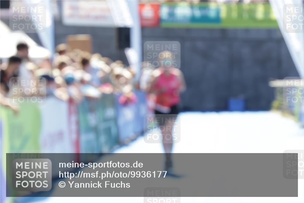 09.08.2026 - GEWOBA Citytriathlon Bremen Yannick Fuchs http://msf.ph/oto/9936177 09.08.2026 15:02:47 Ziel 32, 990 meine-sportfotos.de
