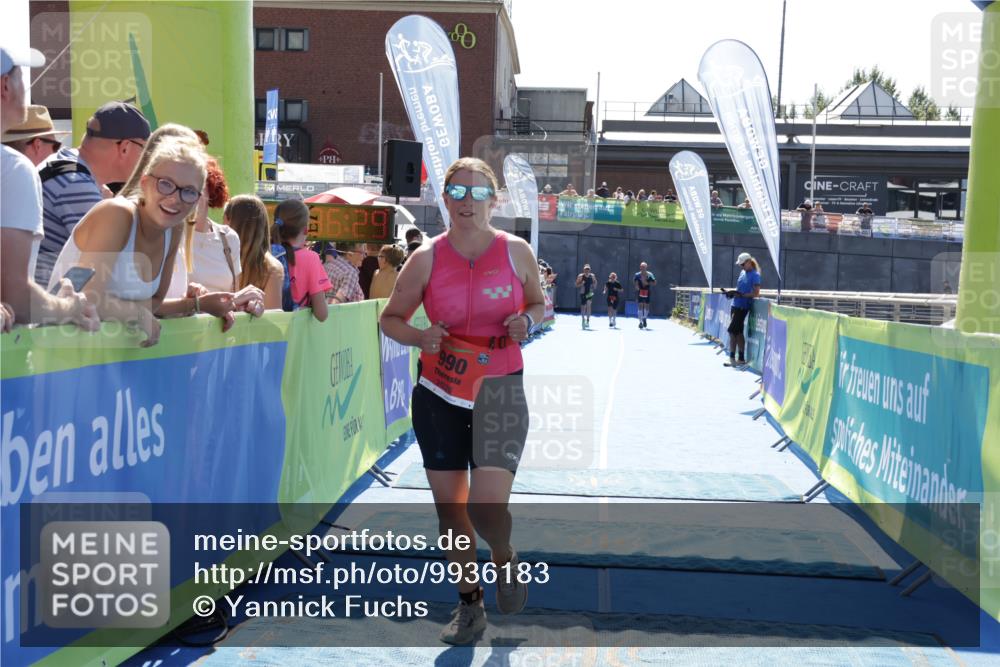 09.08.2026 - GEWOBA Citytriathlon Bremen Yannick Fuchs http://msf.ph/oto/9936183 09.08.2026 15:02:52 Ziel 990 meine-sportfotos.de