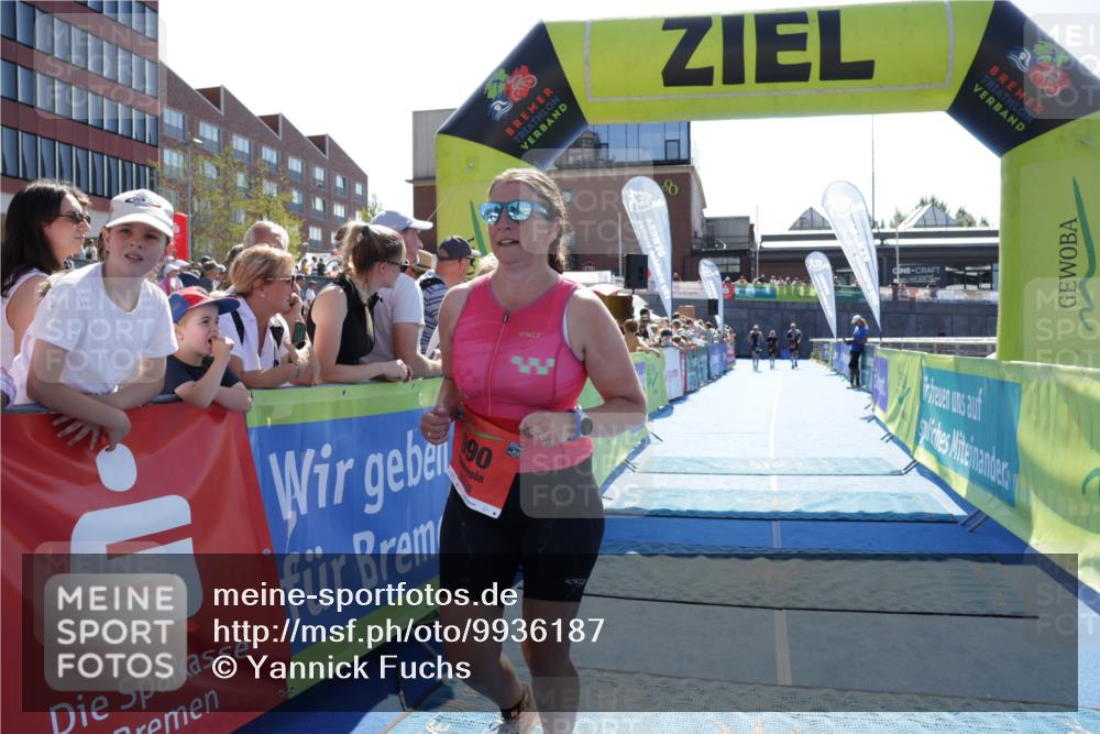 09.08.2026 - GEWOBA Citytriathlon Bremen Yannick Fuchs http://msf.ph/oto/9936187 09.08.2026 15:02:53 Ziel 990 meine-sportfotos.de