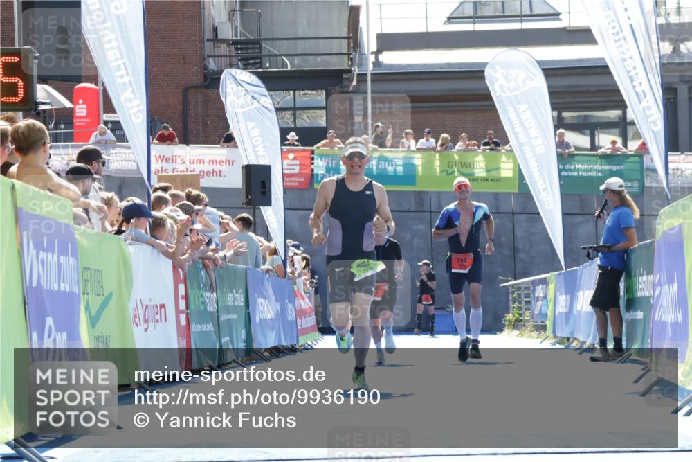 09.08.2026 - GEWOBA Citytriathlon Bremen Yannick Fuchs http://msf.ph/oto/9936190 09.08.2026 15:02:58 Ziel 401, 794, 993 meine-sportfotos.de