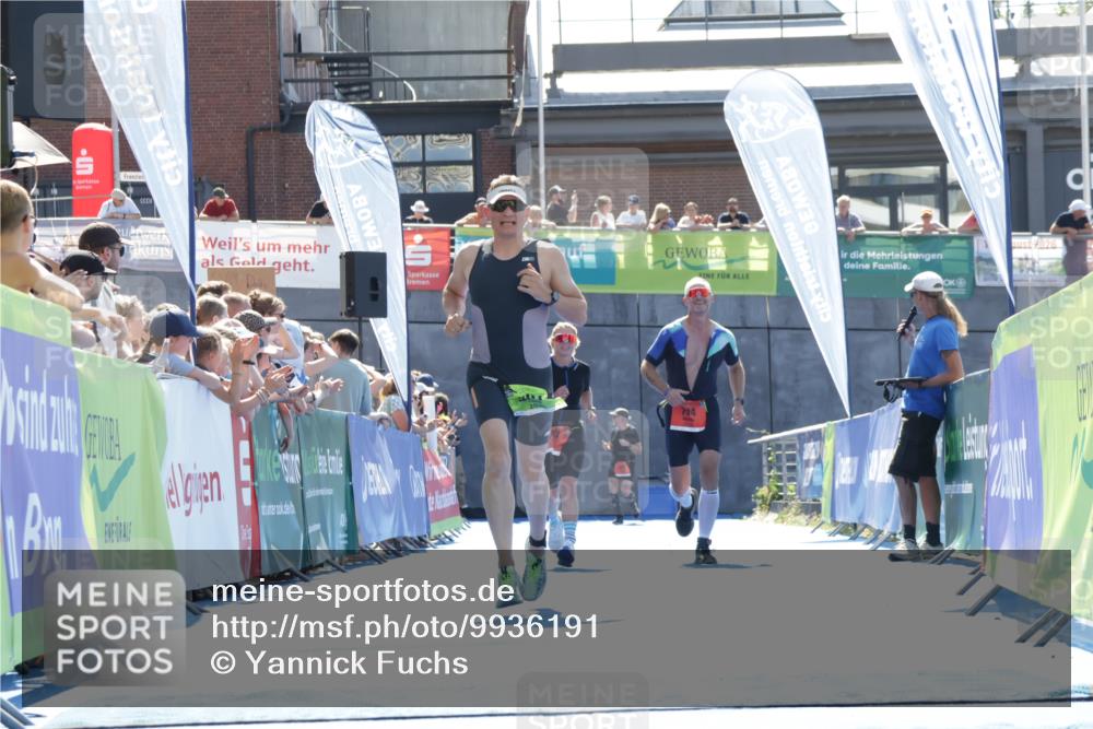 09.08.2026 - GEWOBA Citytriathlon Bremen Yannick Fuchs http://msf.ph/oto/9936191 09.08.2026 15:02:58 Ziel 401, 794, 993 meine-sportfotos.de