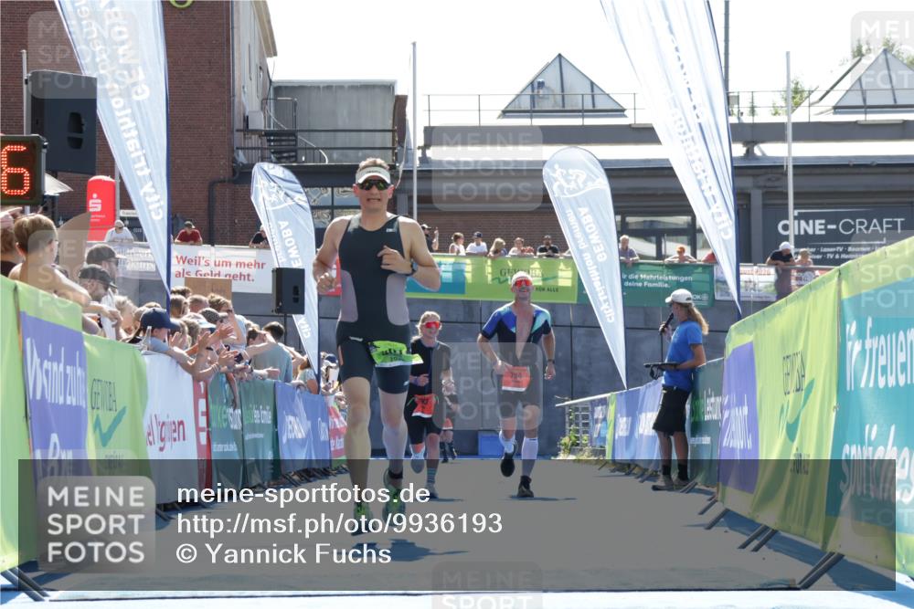 09.08.2026 - GEWOBA Citytriathlon Bremen Yannick Fuchs http://msf.ph/oto/9936193 09.08.2026 15:02:59 Ziel 401, 794, 993 meine-sportfotos.de