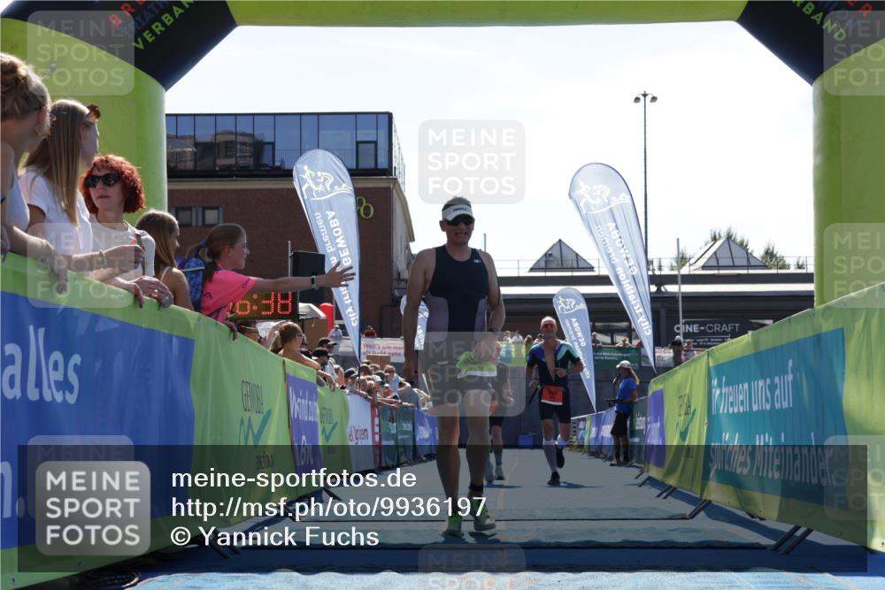 09.08.2026 - GEWOBA Citytriathlon Bremen Yannick Fuchs http://msf.ph/oto/9936197 09.08.2026 15:03:01 Ziel 401, 794, 993 meine-sportfotos.de