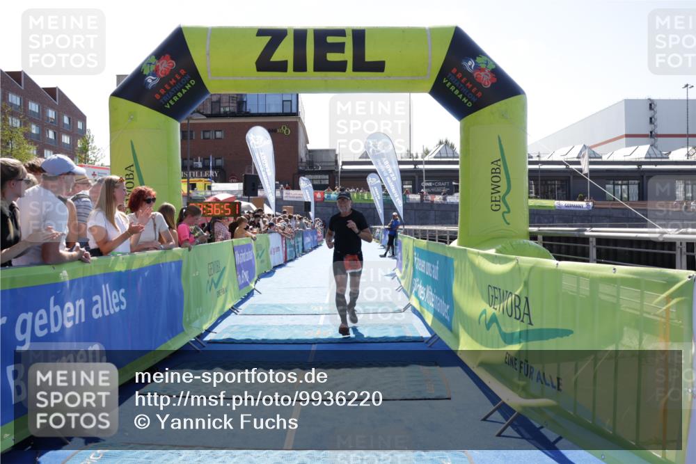 09.08.2026 - GEWOBA Citytriathlon Bremen Yannick Fuchs http://msf.ph/oto/9936220 09.08.2026 15:03:14 Ziel 867 meine-sportfotos.de