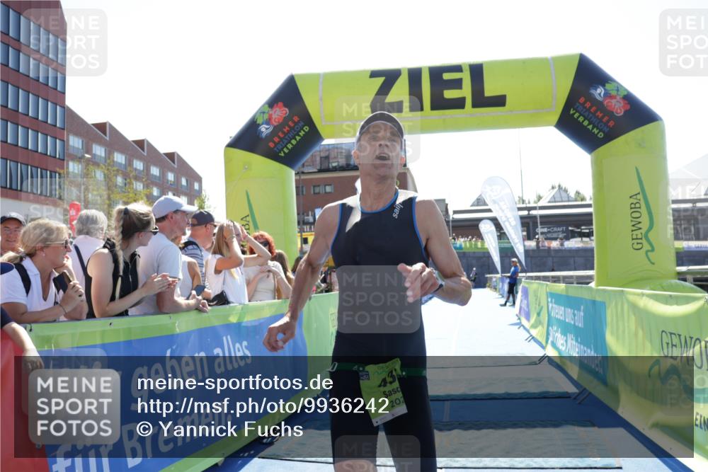 09.08.2026 - GEWOBA Citytriathlon Bremen Yannick Fuchs http://msf.ph/oto/9936242 09.08.2026 15:03:26 Ziel 433 meine-sportfotos.de