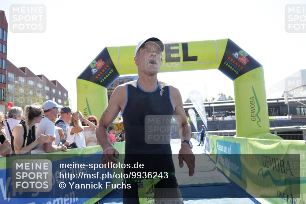 09.08.2026 - GEWOBA Citytriathlon Bremen Yannick Fuchs http://msf.ph/oto/9936243 09.08.2026 15:03:26 Ziel 433 meine-sportfotos.de