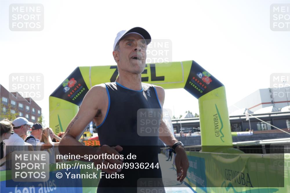09.08.2026 - GEWOBA Citytriathlon Bremen Yannick Fuchs http://msf.ph/oto/9936244 09.08.2026 15:03:26 Ziel 433 meine-sportfotos.de