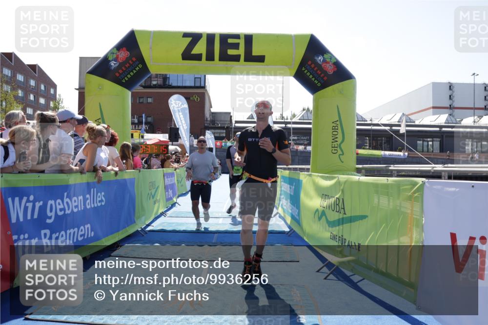 09.08.2026 - GEWOBA Citytriathlon Bremen Yannick Fuchs http://msf.ph/oto/9936256 09.08.2026 15:03:38 Ziel 112, 189, 724 meine-sportfotos.de