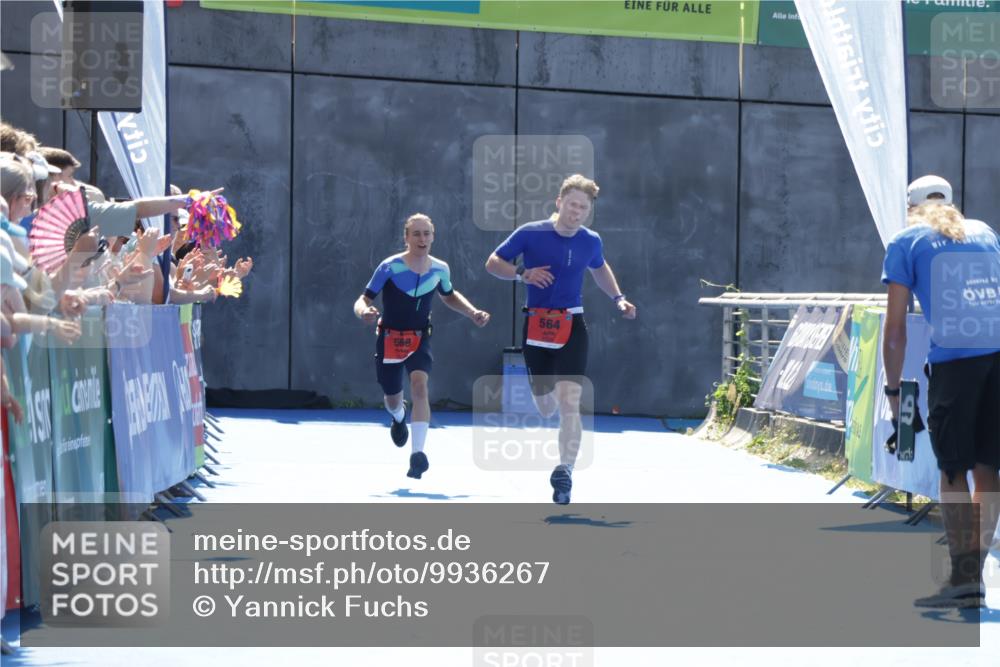 09.08.2026 - GEWOBA Citytriathlon Bremen Yannick Fuchs http://msf.ph/oto/9936267 09.08.2026 15:04:02 Ziel 564 meine-sportfotos.de