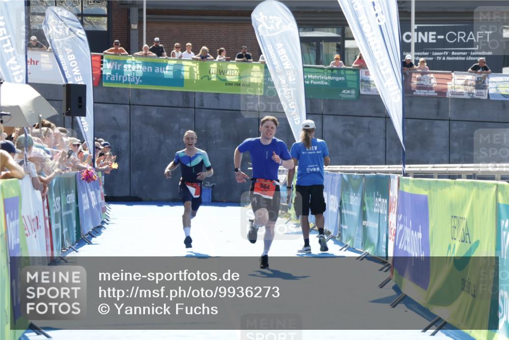 09.08.2026 - GEWOBA Citytriathlon Bremen Yannick Fuchs http://msf.ph/oto/9936273 09.08.2026 15:04:05 Ziel 564 meine-sportfotos.de