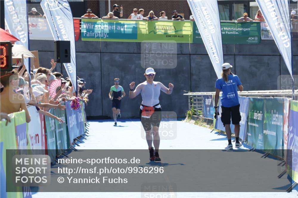 09.08.2026 - GEWOBA Citytriathlon Bremen Yannick Fuchs http://msf.ph/oto/9936296 09.08.2026 15:04:26 Ziel 967 meine-sportfotos.de