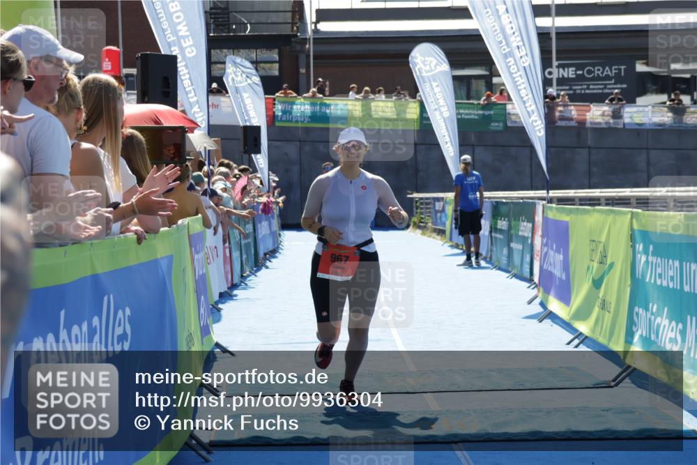09.08.2026 - GEWOBA Citytriathlon Bremen Yannick Fuchs http://msf.ph/oto/9936304 09.08.2026 15:04:30 Ziel 150, 967 meine-sportfotos.de