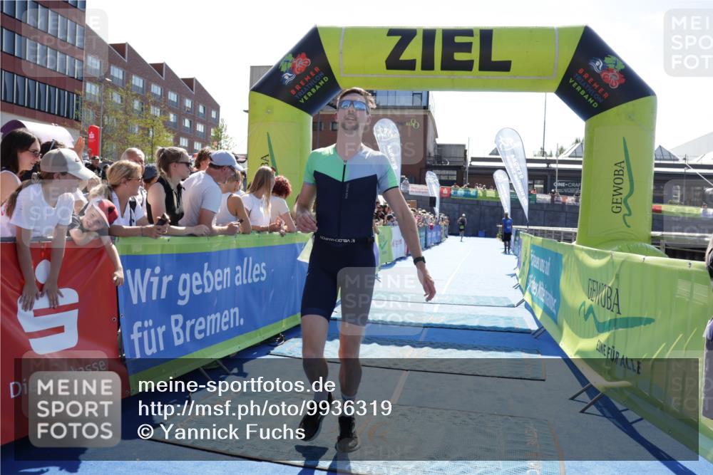09.08.2026 - GEWOBA Citytriathlon Bremen Yannick Fuchs http://msf.ph/oto/9936319 09.08.2026 15:04:37 Ziel 150 meine-sportfotos.de