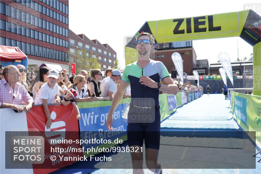 09.08.2026 - GEWOBA Citytriathlon Bremen Yannick Fuchs http://msf.ph/oto/9936321 09.08.2026 15:04:37 Ziel 150 meine-sportfotos.de