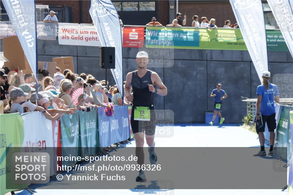 09.08.2026 - GEWOBA Citytriathlon Bremen Yannick Fuchs http://msf.ph/oto/9936326 09.08.2026 15:04:43 Ziel 72 meine-sportfotos.de