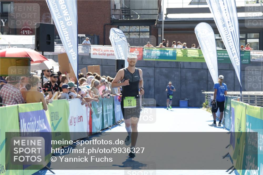 09.08.2026 - GEWOBA Citytriathlon Bremen Yannick Fuchs http://msf.ph/oto/9936327 09.08.2026 15:04:44 Ziel 72 meine-sportfotos.de