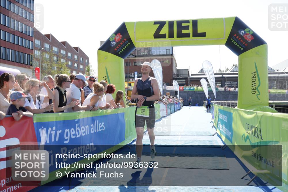 09.08.2026 - GEWOBA Citytriathlon Bremen Yannick Fuchs http://msf.ph/oto/9936332 09.08.2026 15:04:47 Ziel 72 meine-sportfotos.de
