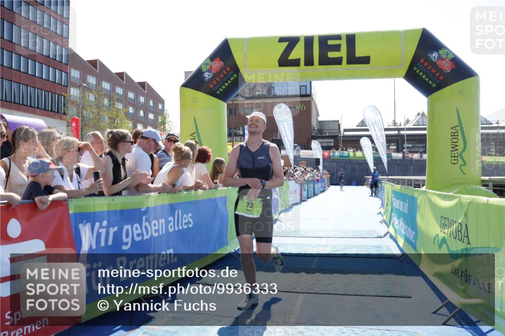 09.08.2026 - GEWOBA Citytriathlon Bremen Yannick Fuchs http://msf.ph/oto/9936333 09.08.2026 15:04:47 Ziel 72 meine-sportfotos.de