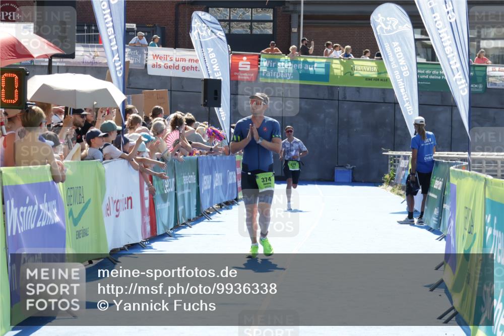 09.08.2026 - GEWOBA Citytriathlon Bremen Yannick Fuchs http://msf.ph/oto/9936338 09.08.2026 15:04:53 Ziel 279, 374 meine-sportfotos.de