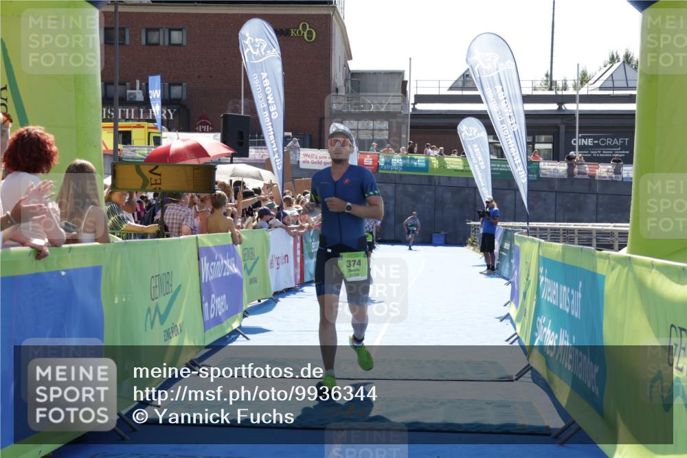 09.08.2026 - GEWOBA Citytriathlon Bremen Yannick Fuchs http://msf.ph/oto/9936344 09.08.2026 15:04:55 Ziel 279, 374 meine-sportfotos.de