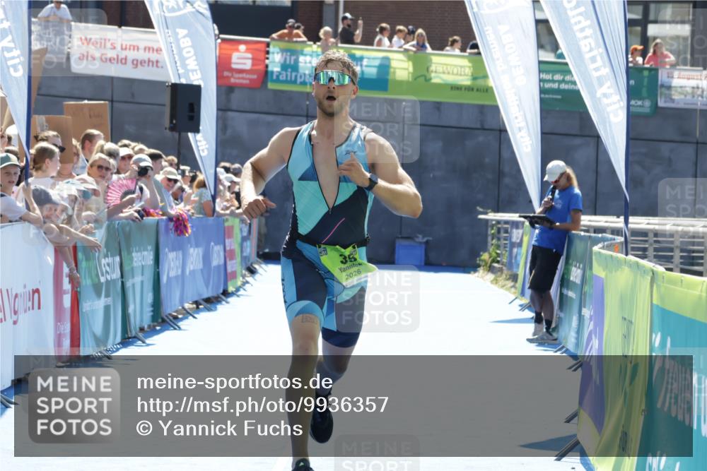 09.08.2026 - GEWOBA Citytriathlon Bremen Yannick Fuchs http://msf.ph/oto/9936357 09.08.2026 15:05:01 Ziel 35, 279 meine-sportfotos.de