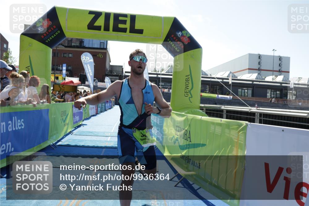 09.08.2026 - GEWOBA Citytriathlon Bremen Yannick Fuchs http://msf.ph/oto/9936364 09.08.2026 15:05:02 Ziel 35, 279 meine-sportfotos.de