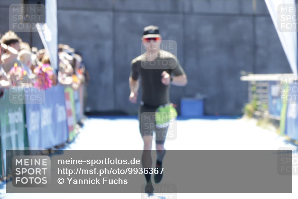 09.08.2026 - GEWOBA Citytriathlon Bremen Yannick Fuchs http://msf.ph/oto/9936367 09.08.2026 15:05:09 Ziel 11 meine-sportfotos.de