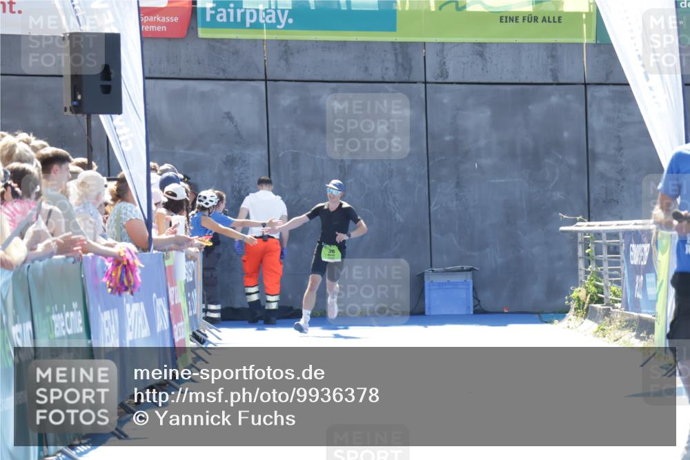 09.08.2026 - GEWOBA Citytriathlon Bremen Yannick Fuchs http://msf.ph/oto/9936378 09.08.2026 15:05:22 Ziel  meine-sportfotos.de