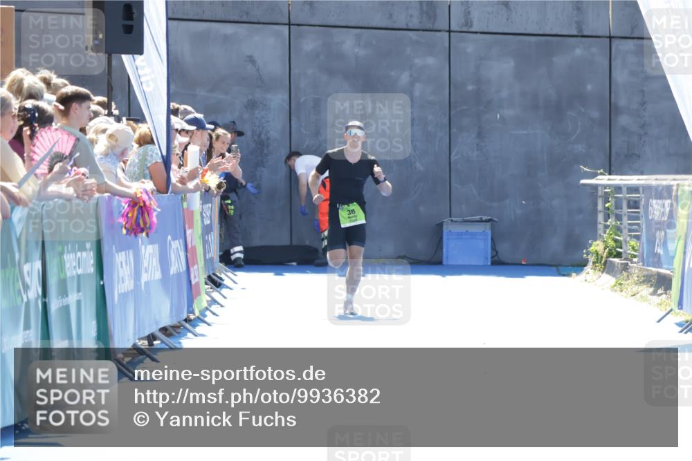 09.08.2026 - GEWOBA Citytriathlon Bremen Yannick Fuchs http://msf.ph/oto/9936382 09.08.2026 15:05:25 Ziel  meine-sportfotos.de