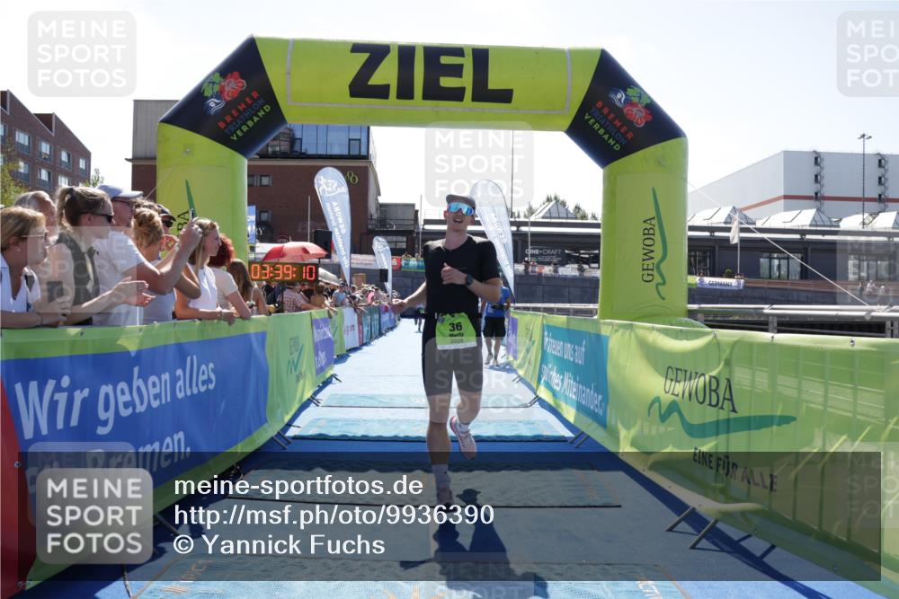 09.08.2026 - GEWOBA Citytriathlon Bremen Yannick Fuchs http://msf.ph/oto/9936390 09.08.2026 15:05:33 Ziel 36 meine-sportfotos.de
