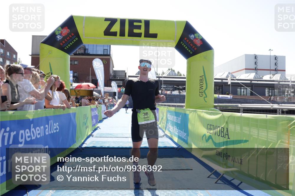 09.08.2026 - GEWOBA Citytriathlon Bremen Yannick Fuchs http://msf.ph/oto/9936392 09.08.2026 15:05:33 Ziel 36 meine-sportfotos.de