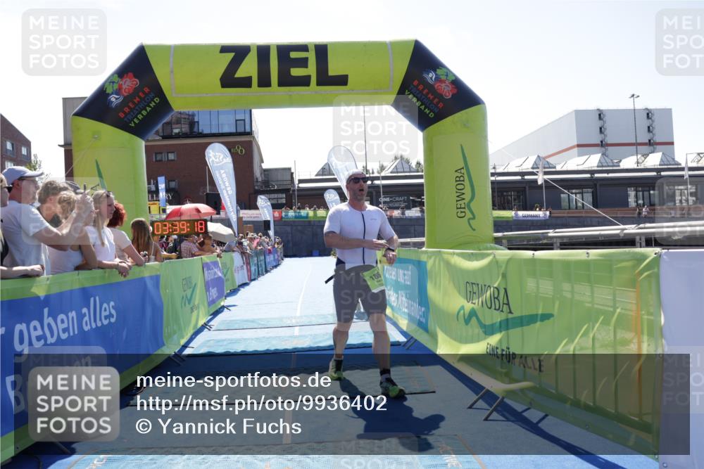 09.08.2026 - GEWOBA Citytriathlon Bremen Yannick Fuchs http://msf.ph/oto/9936402 09.08.2026 15:05:41 Ziel 186 meine-sportfotos.de
