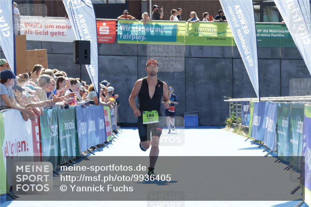 09.08.2026 - GEWOBA Citytriathlon Bremen Yannick Fuchs http://msf.ph/oto/9936405 09.08.2026 15:05:50 Ziel 184 meine-sportfotos.de