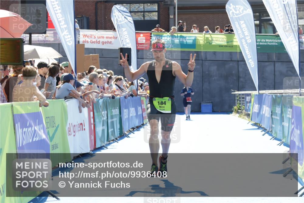 09.08.2026 - GEWOBA Citytriathlon Bremen Yannick Fuchs http://msf.ph/oto/9936408 09.08.2026 15:05:52 Ziel 184 meine-sportfotos.de