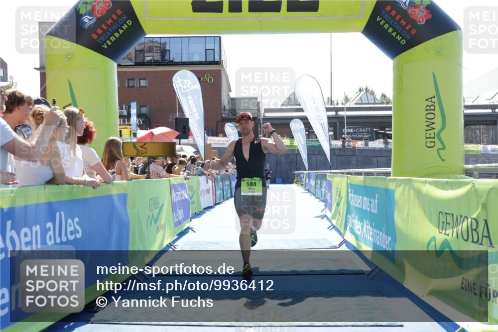 09.08.2026 - GEWOBA Citytriathlon Bremen Yannick Fuchs http://msf.ph/oto/9936412 09.08.2026 15:05:54 Ziel 184 meine-sportfotos.de